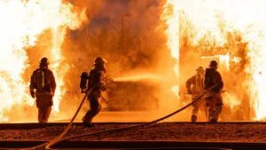 Explosión e incendio en maquiladora Spellman deja 3 bomberos muertos en Matamoros