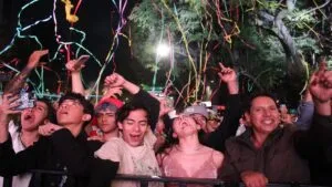 Fiesta electrónica en Reforma reunió a más de 250 mil personas
