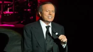 Fiscalía archiva la denuncia contra Julio Iglesias por agresión sexual y trata