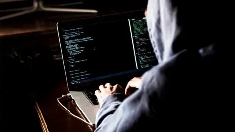 Descartan hackeo a instituciones gubernamentales y niega filtración de datos sensibles