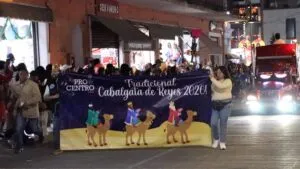 Comerciantes organizan Cabalgata de Reyes Magos en Pachuca