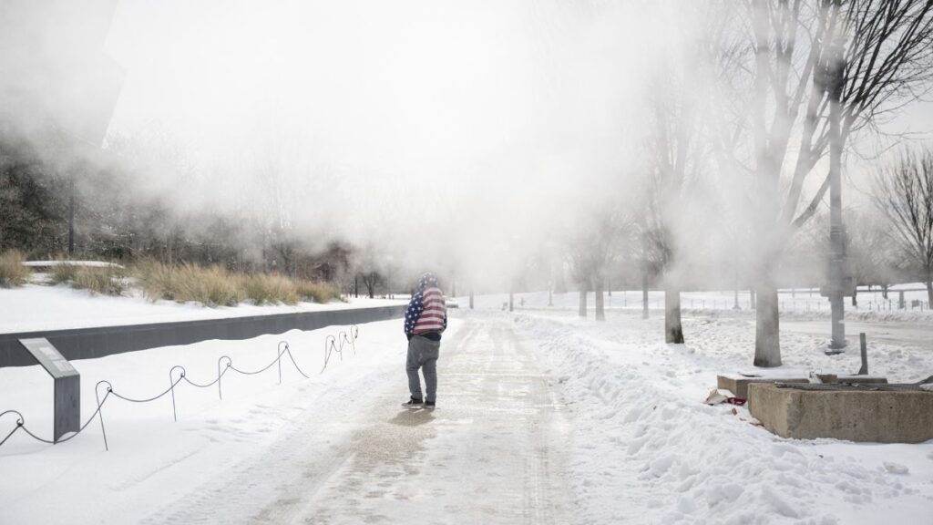 Histórica tormenta invernal deja 30 muertos en Estados Unidos