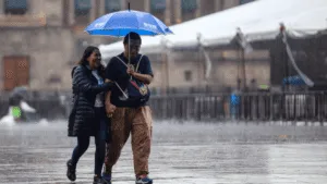 Frente frío 28 sale del país dejando últimas lluvias este viernes 16 de enero