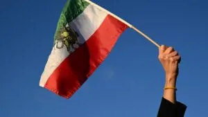 Irán ignora amenaza de Trump, y asegura que no mostrará indulgencia hacia los "alborotadores"