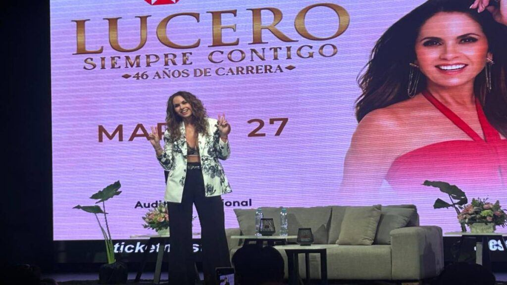 Lucero regresa al Auditorio Nacional con un espectáculo lleno de nostalgia