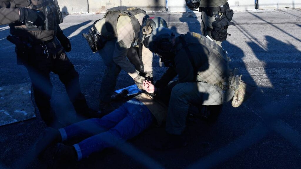 mexicano-termina-con-craneo-fracturado-tras-detencion-del-ice