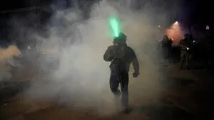 Operativo migratorio en Minneapolis deja herido a un hombre