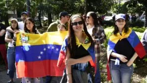 Circulan videos de supuestas celebraciones por captura de Maduro