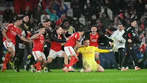 Portero de Benfica anota gol agónico al Madrid y las “águilas” avanzan a la fase de playoffs