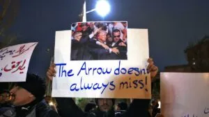 Irán lanza mensaje contra Trump en TV estatal: “La bala no fallará”