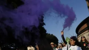 Colectivos feministas encabezan las movilizaciones en CDMX este 2 de enero