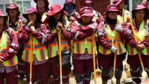 Trabajadores del Gobierno de la CDMX encabezan las movilizaciones en la capital este 12 de enero