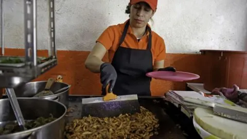 Taco placero de 75 pesos se vuelve viral en Atlixco, Puebla