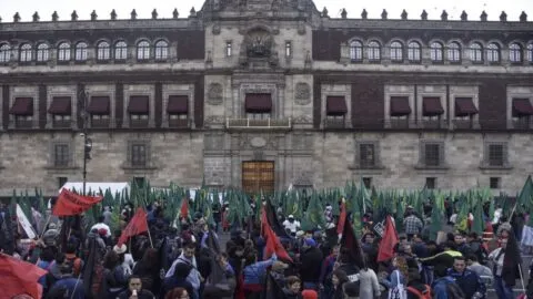 La Unión Nacional de Trabajadores encabeza las movilizaciones en CDMX este 29 de enero