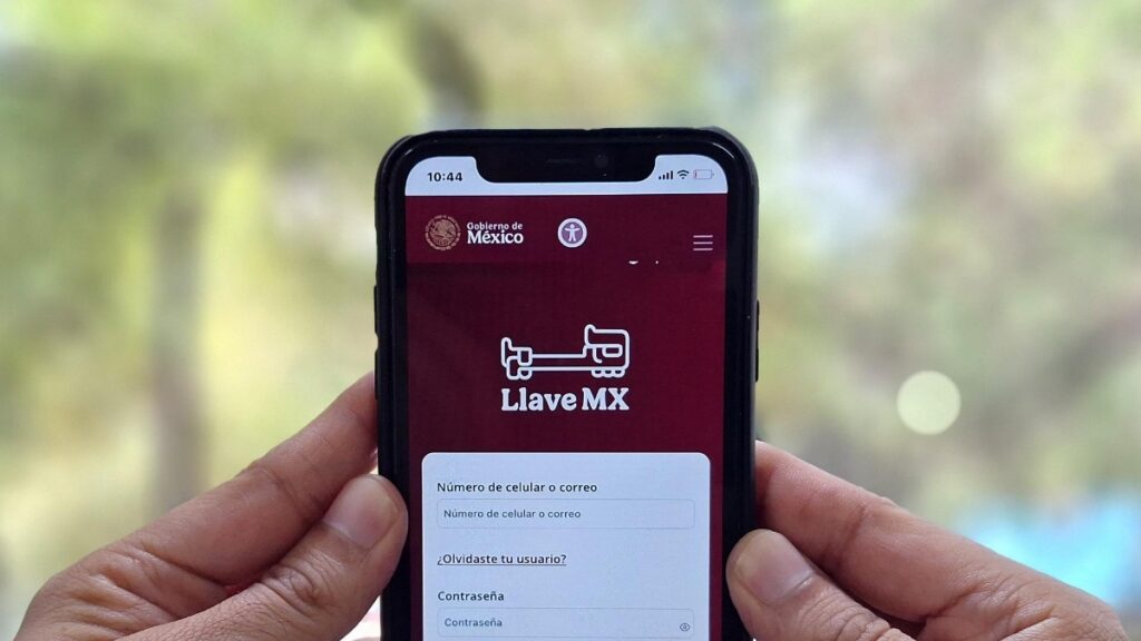 Acceso modernizado a tramites digitales. Foto: Uno Tv