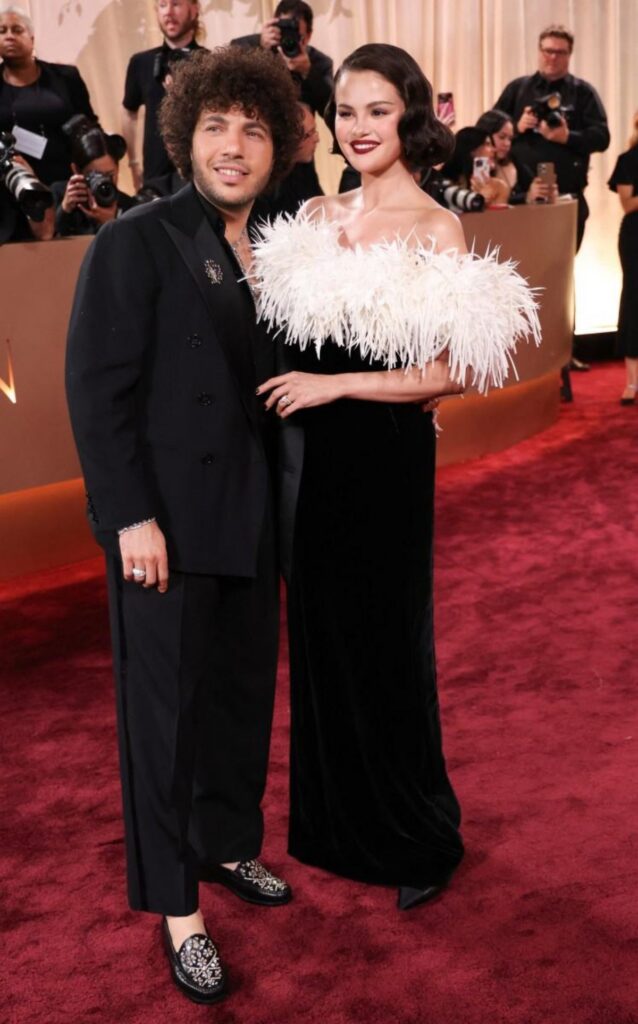 Selena Gomez y el productor musical Benny BlancoSelena Gomez y el productor musical Benny Blanco