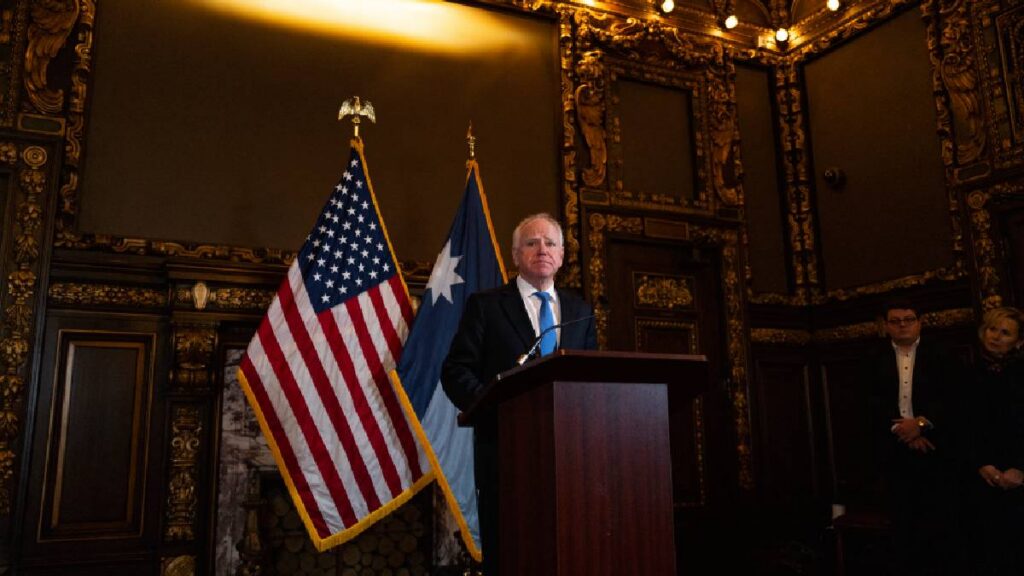 Tim Walz activó una alerta para la Guardia Nacional tras el tiroteo mortal en Minneapolis; reforzarán seguridad y protestas pacíficas.