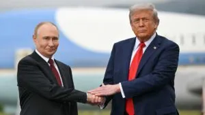 Confirma Trump que invitó a Putin a unirse a su "Consejo de Paz"