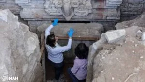 Hallazgo histórico en Oaxaca: descubren la Tumba 10 de Huitzo, el más importante de la década