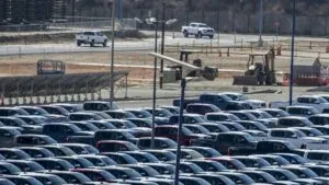 México cerró 2025 con repunte en venta de autos: suben 4.9 % en diciembre