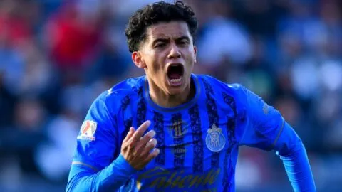 Chivas doblega a San Luis y se mantiene como líder en el Clausura 2026