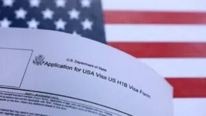 Embajada de EE.UU. advierte: tu visa puede ser destruida si no la recoges