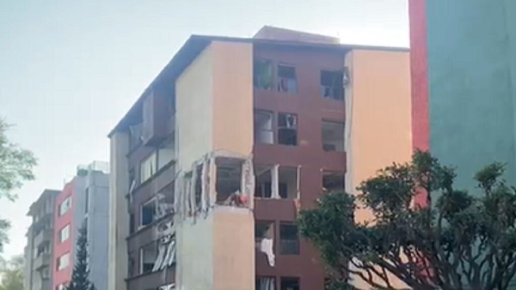 vuelan-vidrios-y-concreto-momento-de-la-explosion-en-paseos-de-taxquena-que-dejo-7-heridos