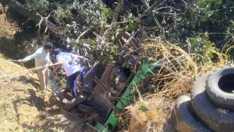 Tragedia en Morelos: autobús rumbo a Oaxtepec cae a barranca; hay muertos y heridos