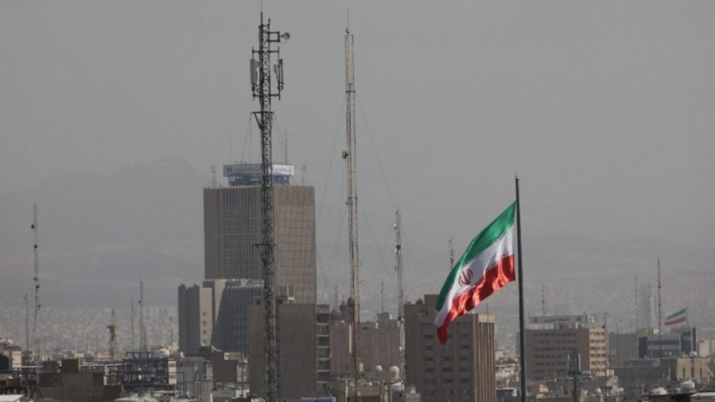 Cierran espacio aéreo en Medio Oriente cerrado tras ataques a Irán