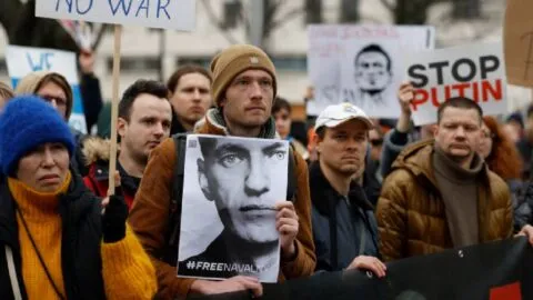 Europa acusa a Rusia de matar al opositor Alexéi Navalni con toxina de rana