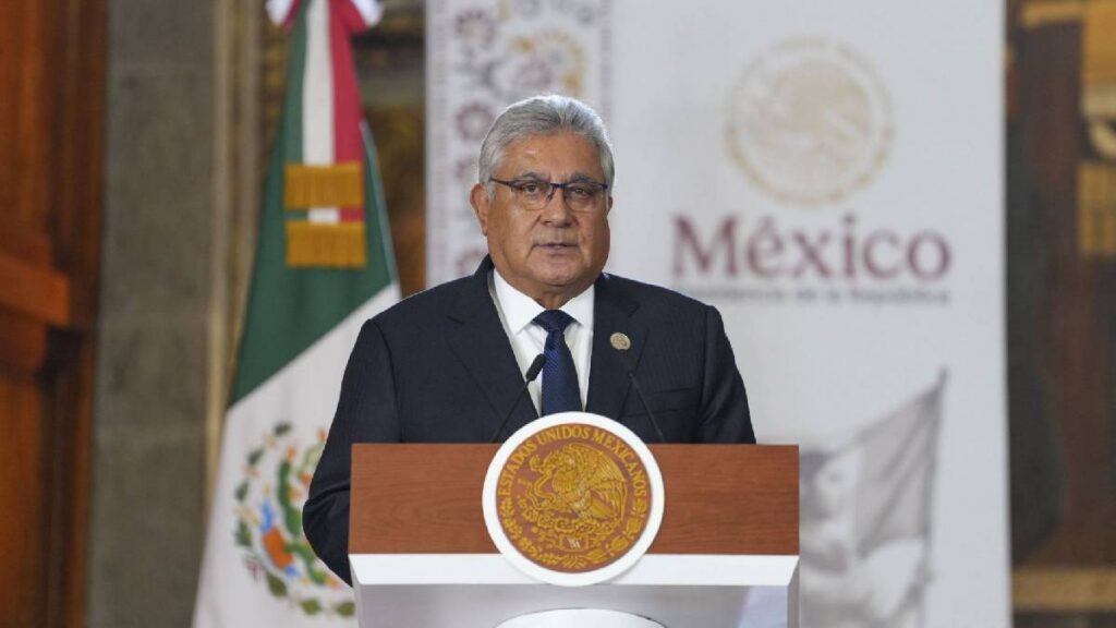 SNTE respalda cambios a libros de texto y advierte falta de recursos para capacitar docentes.