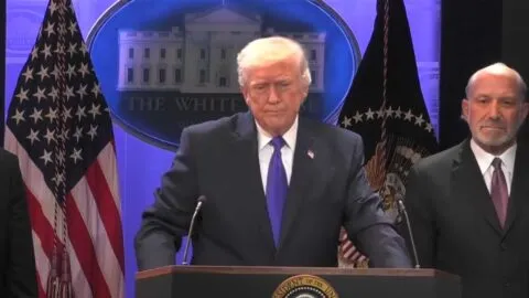 Arancel del 10% de Trump ya es oficial; excluye T-MEC: ¿qué productos lo pagarán?