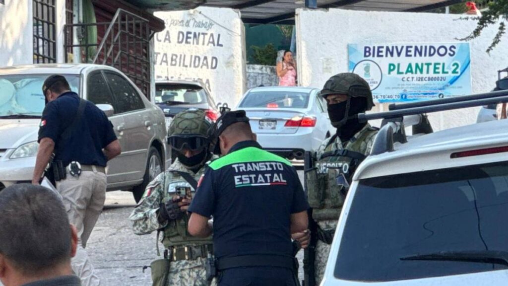Estudiantes resultan heridas en Acapulco tras ataque armado.
