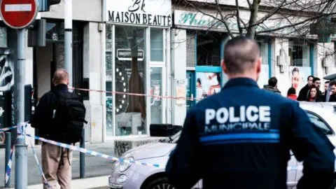 Video: ataque con granada en salón de belleza en Francia, hay 6 heridos