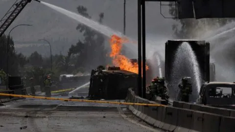 Impactante explosión de camión con gas LP en Chile; hay muertos
