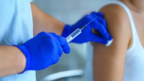 ¿Cómo saber si me enfermé de sarampión de niño y si la vacuna deja cicatriz?