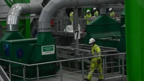 Cae la confianza empresarial en México y suma casi un año en terreno negativo