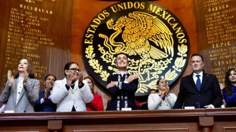 Sheinbaum aseguró que defenderá la soberanía: “México no se rinde y no se vende"