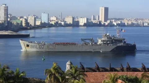 Llega apoyo desde México: Cuba recibe ayuda humanitaria por vía marítima