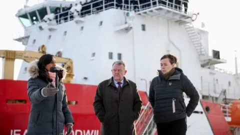 Dinamarca ve fin positivo en negociaciones con Estados Unidos sobre Groenlandia, ya dejó claras sus "líneas rojas"