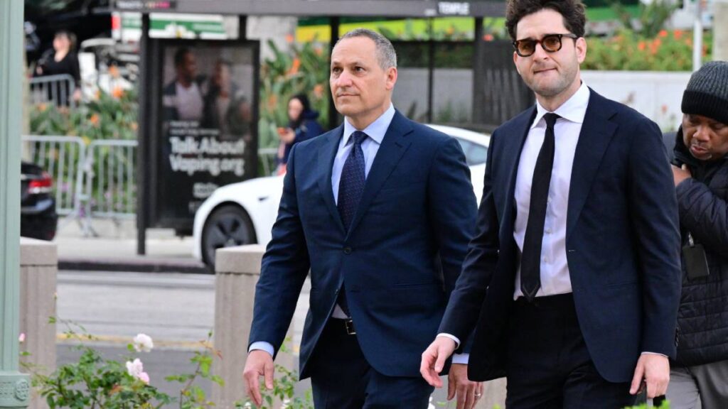 Sigue juicio contra plataformas por consumo compulsivo