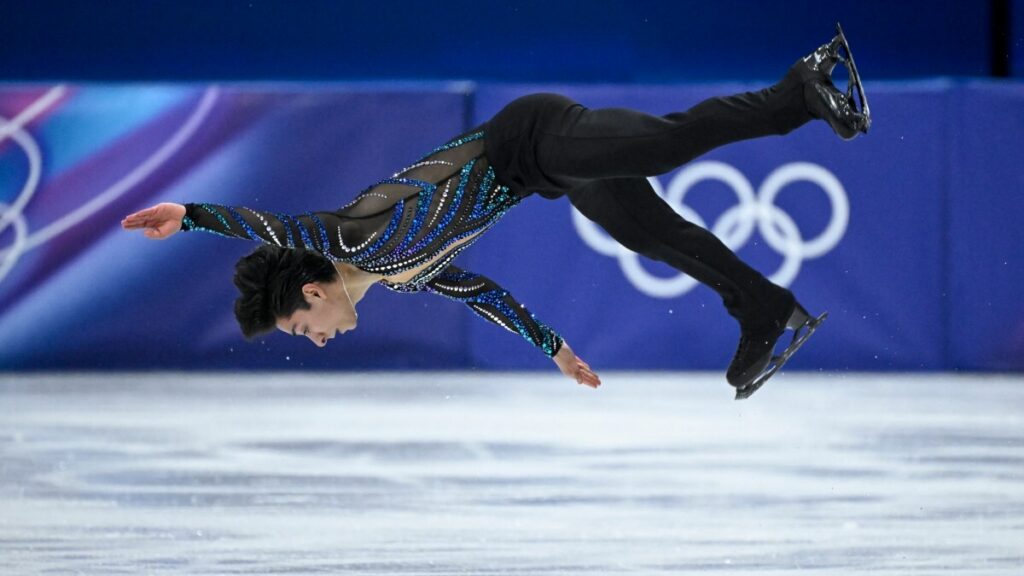 Donovan Carrillo en su debut de Milano Cortina 2026