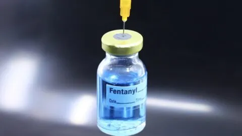 Embajador de EE.UU. reacciona al caso de niña intoxicada tras comer tamales con fentanilo en Puebla