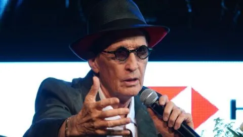 Emmanuel sufre crisis previo a concierto en Jardines de México; fue hospitalizado