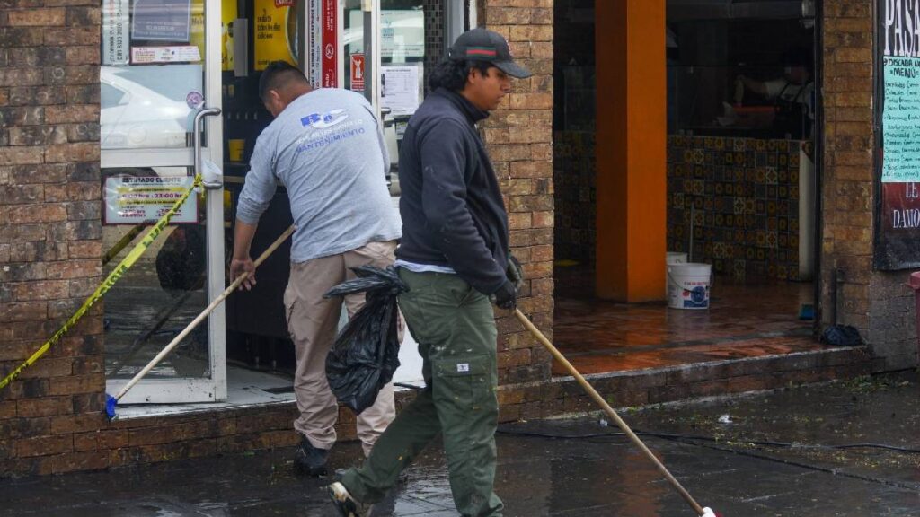 IMSS registra baja mensual de 8,104 empleos en enero por ajuste en plataformas digitales.