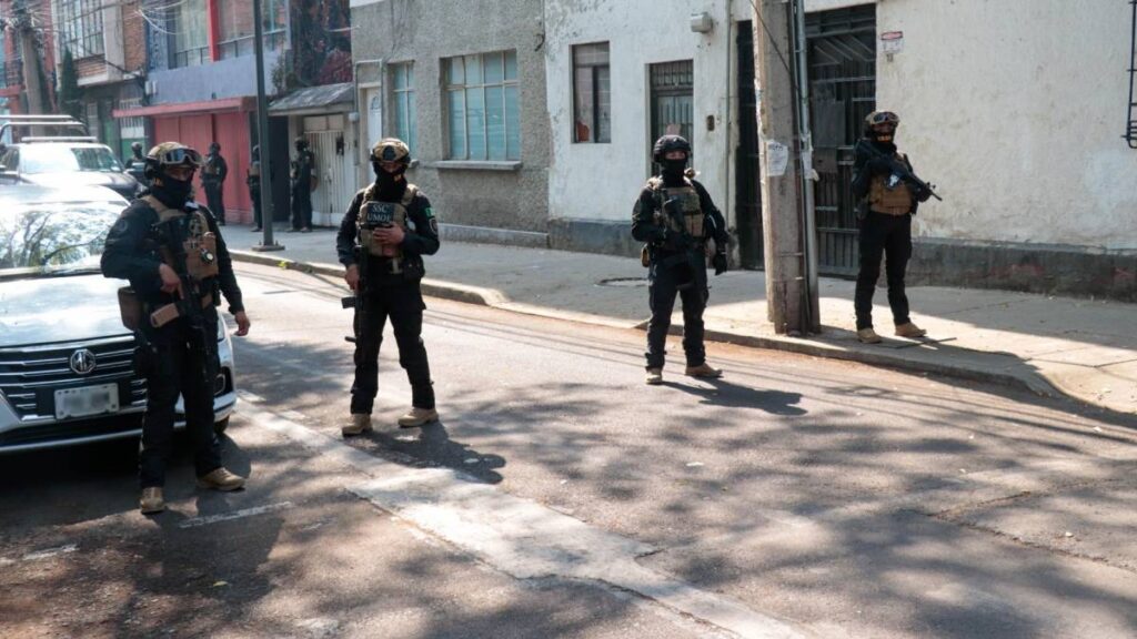 Autoridades combaten la extorsión en CDMX