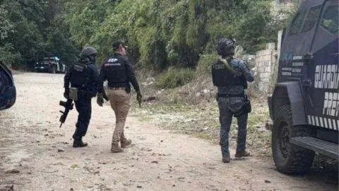 Pasadizos secretos y muros blindados: hallan búnker narco en Chiapas; ve video