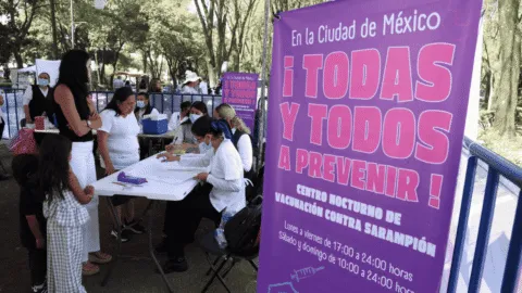 ¡A vacunarse! CDMX instala 4 nuevos módulos de vacunación nocturnos; checa horarios y sedes