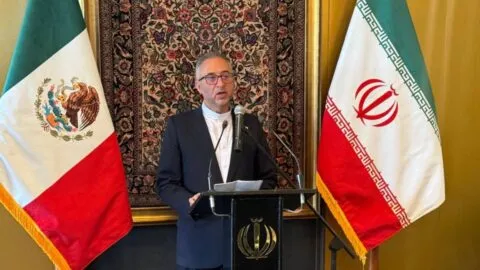 Embajador de Irán en México, desmiente deceso del Ayatola Ali Khamenei
