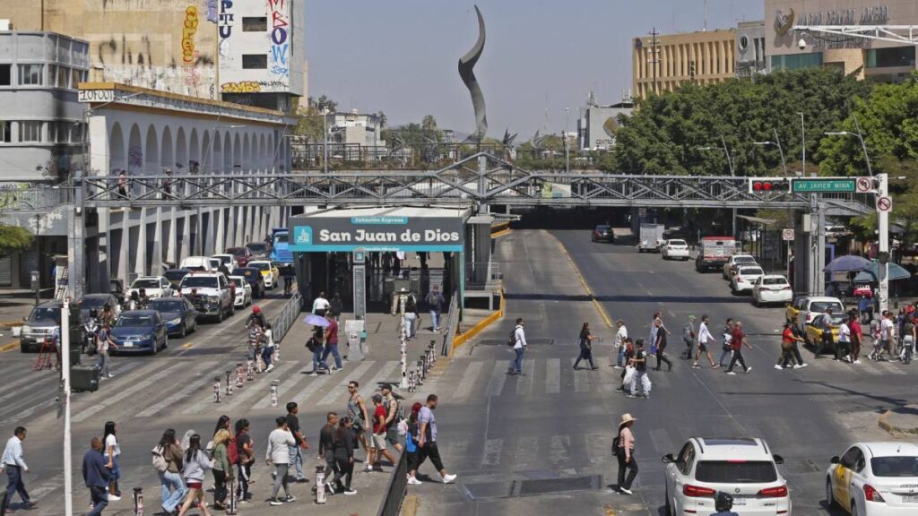 Autoridades refuerzan operativos en Jalisco.